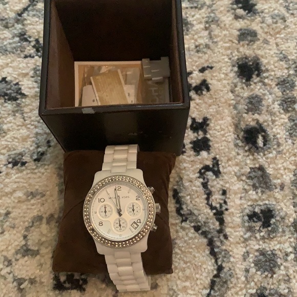 Michael Kors watch - Picture 2 of 6